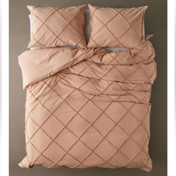 Urban Outfitters Crisscross Tufted Duvet Cover Full / Queen Tan Peachy Boho NWT - Picture 2 of 8